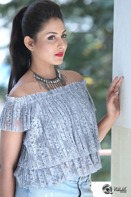 Madhu-Shalini-at-Cheekati-Raajyam-Success-Meet